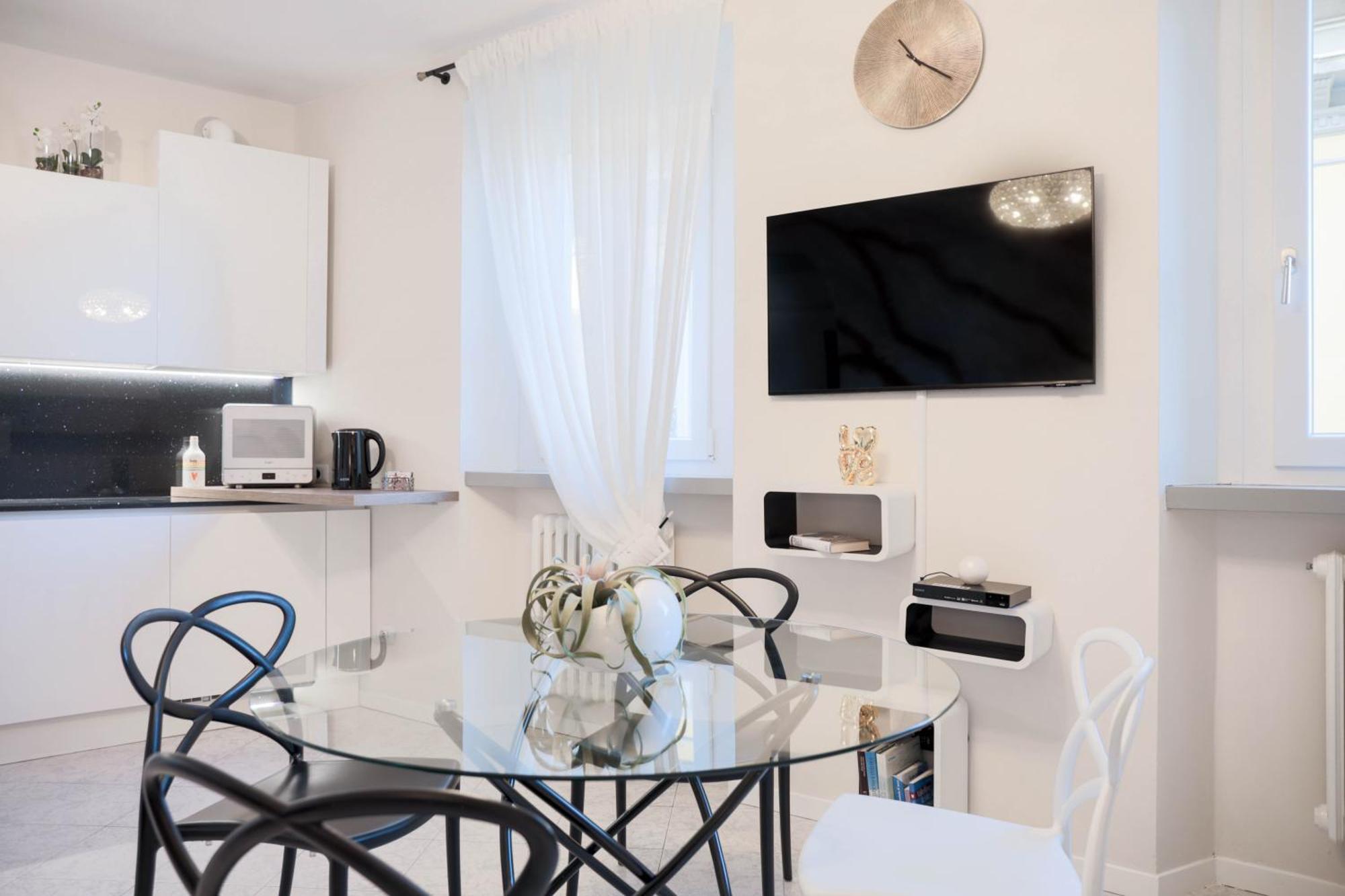 Fall In With Apartment *